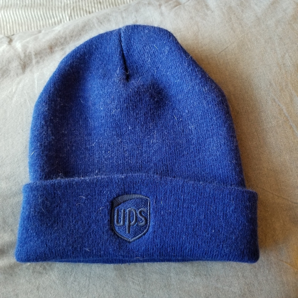 UPS beanie